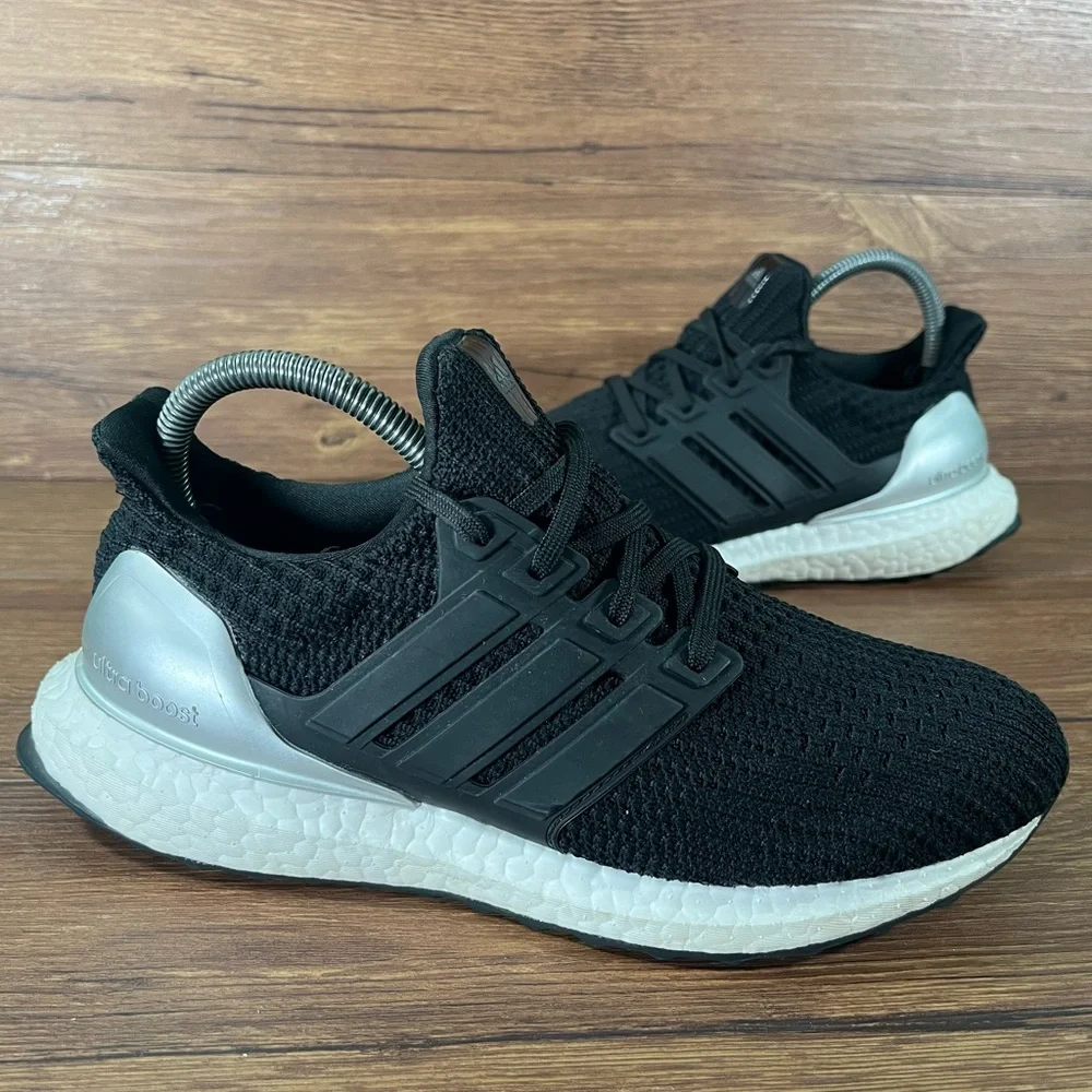 Adidas Ultraboost 4.0 Athletic Sneakers‎ Women’s Size 7 Shoes